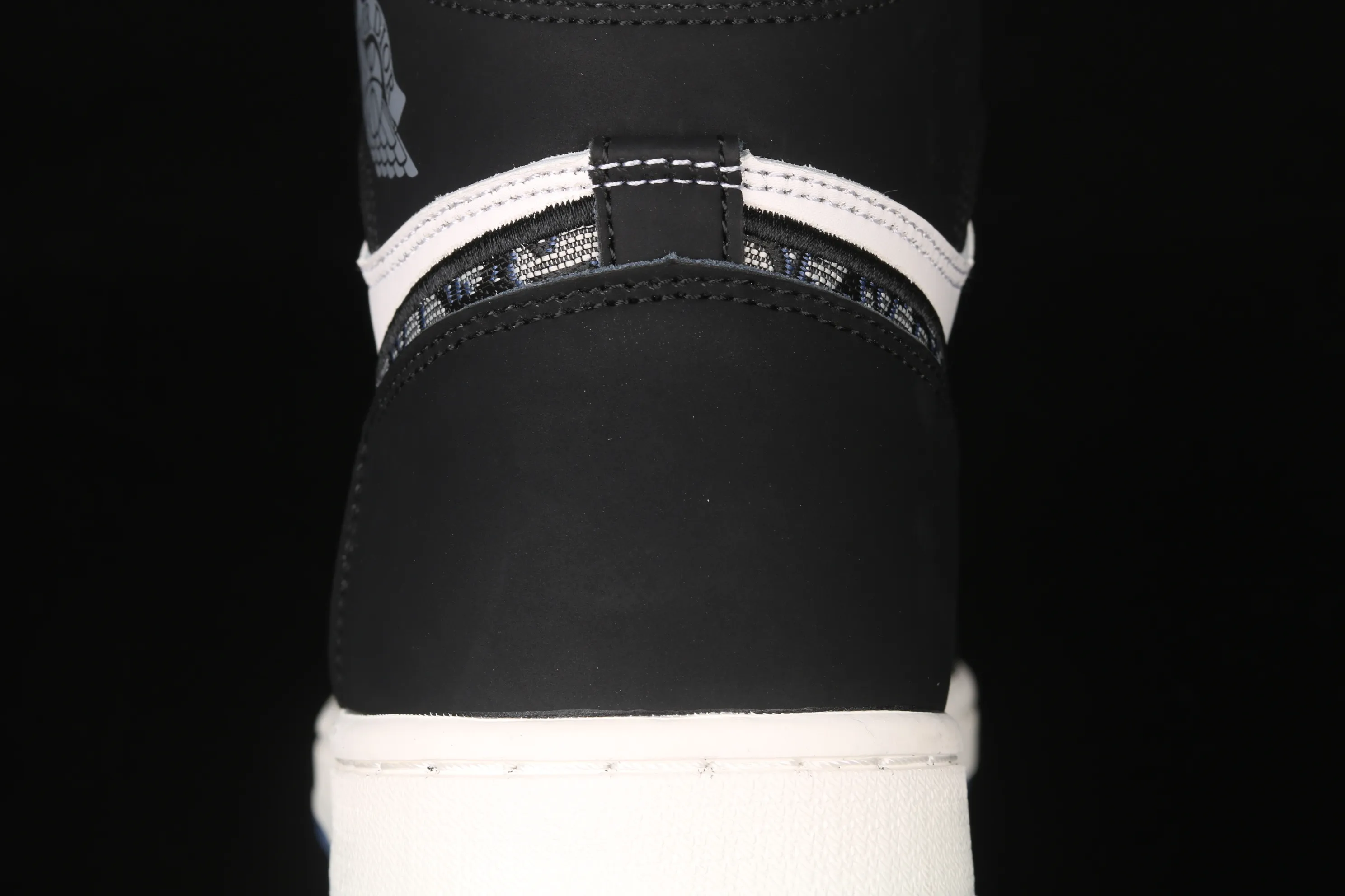 All categories Air Jordan Jordan series basketball shoes Air Jordan 1 High Z version Dr x Air Jordan 1 High AJ1 Joe 1 Dior joint black and white high top CN8607-001
